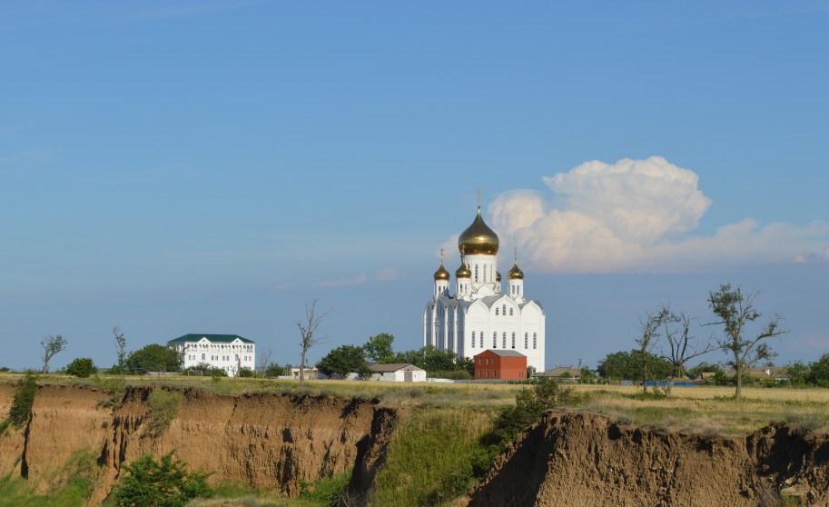 Помощь школе-пансионату при подворье Патриарха Московского и всея Руси в Краснодарском крае