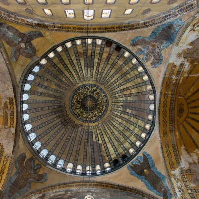 Лекция «Архитектура византийского храма: типы и особенности пространства»