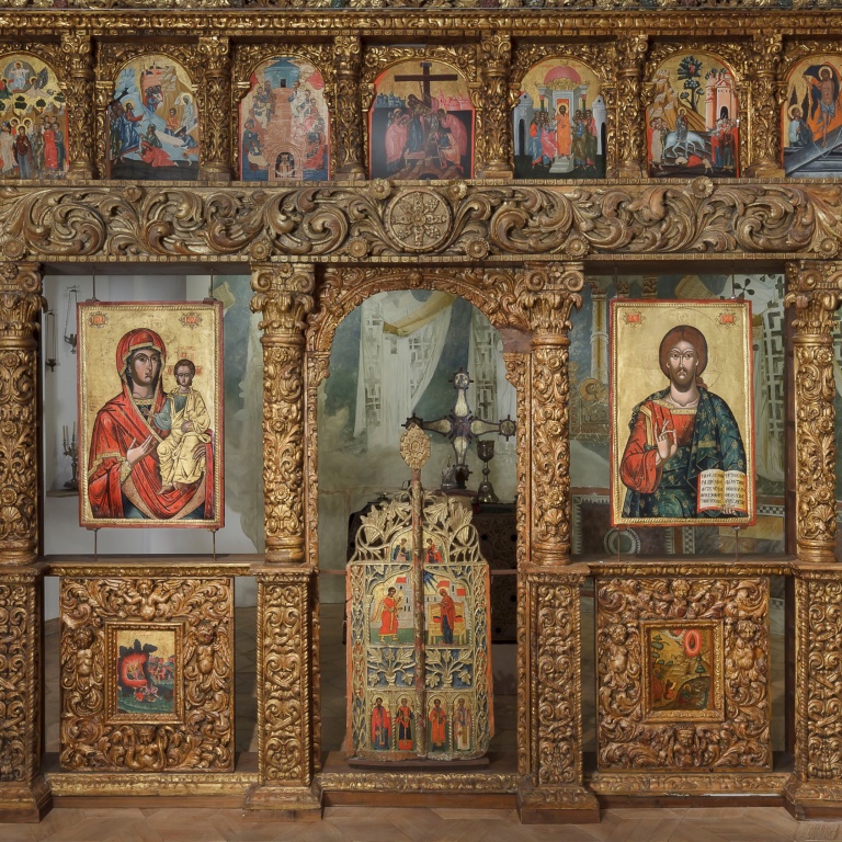 Икона в православном храме